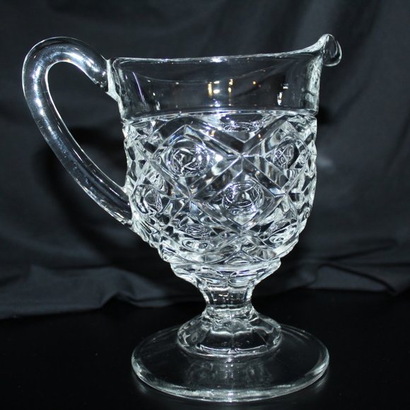 Diamond thumb print footed glass pitcher - Picture 4 of 7